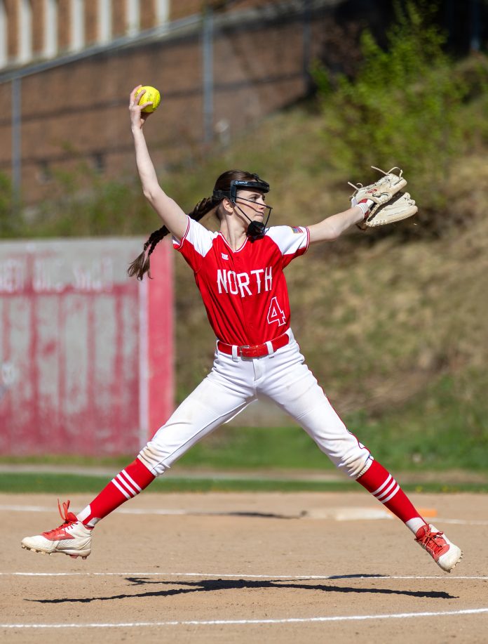 phoNAsoftball01_050825